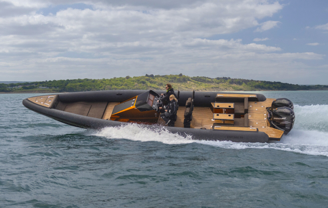 38 and 47 foot luxury